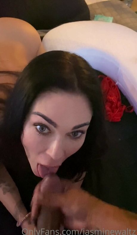 Jasmine Waltz Bilder