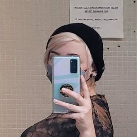 Midnight Vulpi xxx nackt galerie