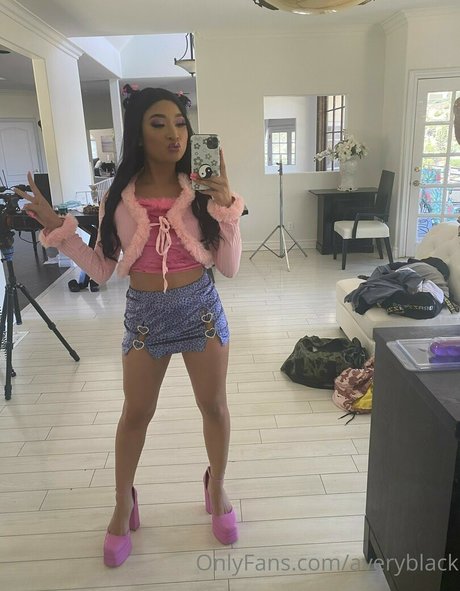 Avery black nacktheit erotische bild