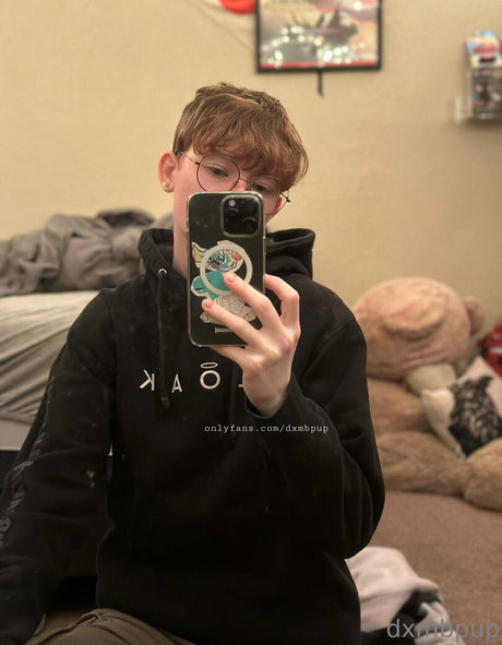 bekleidete onlyfans xxx pornographische foto