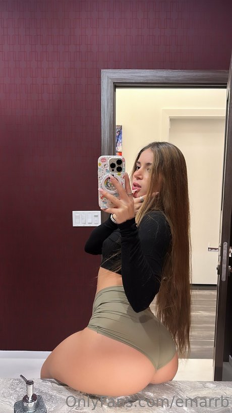 Emarr B porno akt galerien