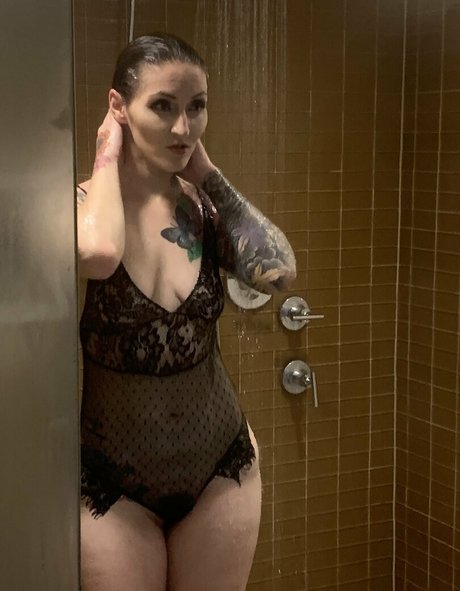 mama fickt onlyfans exklusive kunst bild