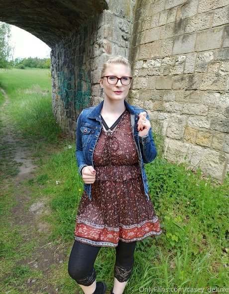 Casey Deluxe xxx kunst galerien