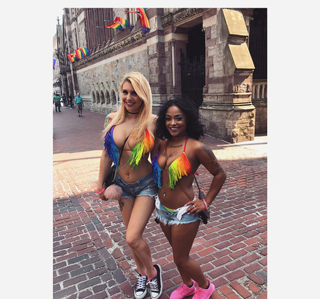 Autumn Moretti xxx nackte foto