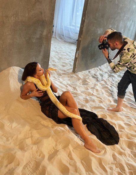 Oladushek11 exklusive akt bild