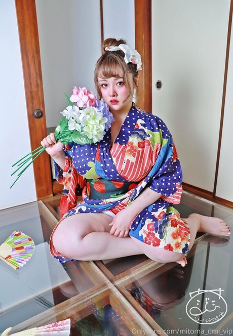 mitoma umi vip nacktheit schöne bilder