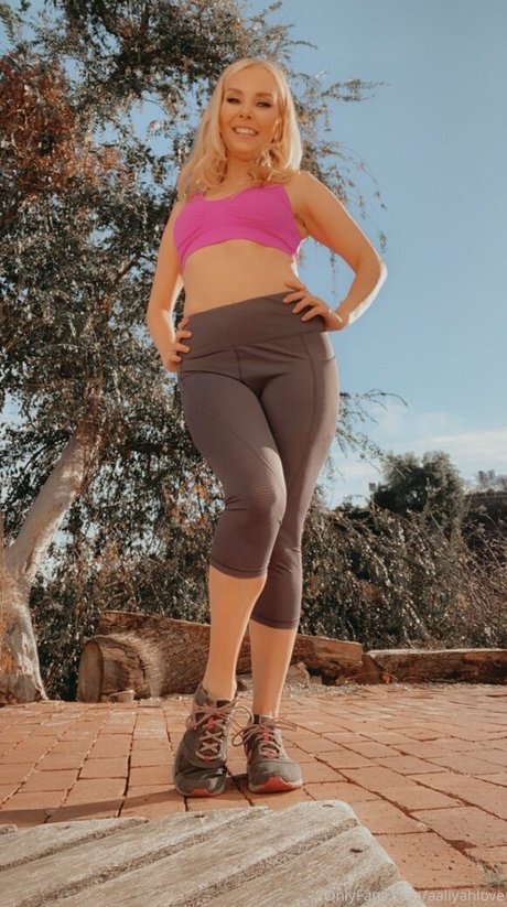 ruby onlyfans nacktheit porno bild