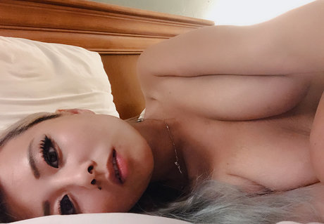 asiatische domina onlyfans freie sexy bilder