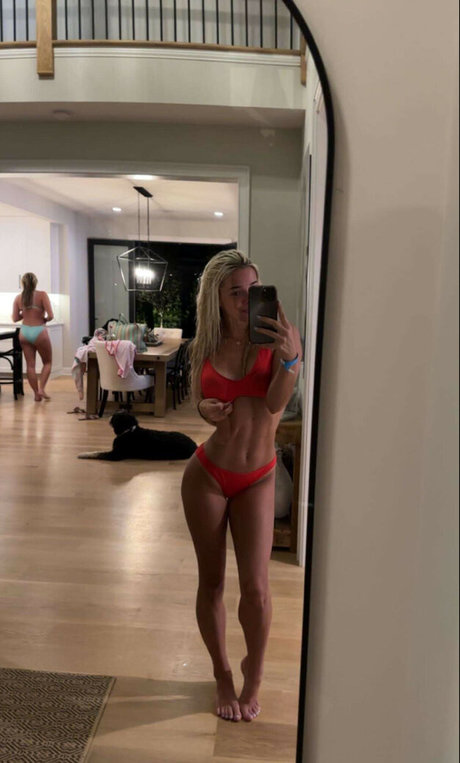 Olivia Dunne pornostar schöne fotos