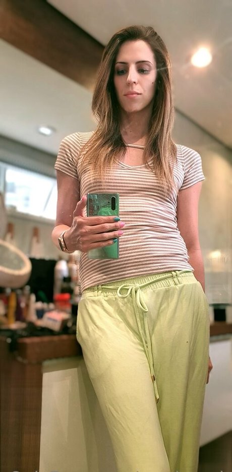 newivy cb nackt bilder