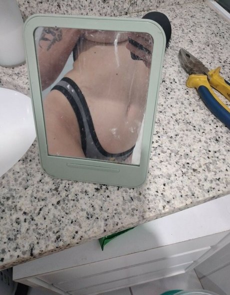 Liz Oliver exklusive xxx foto