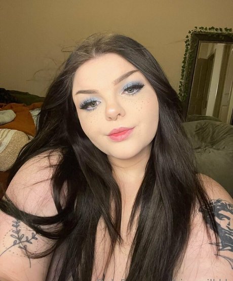 biggmilkkk freie nackte foto