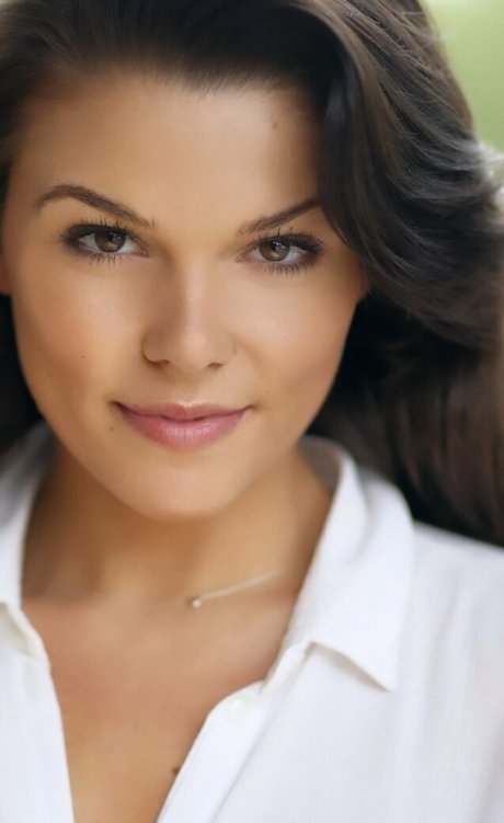 Faye Brookes schöne erotische galerien