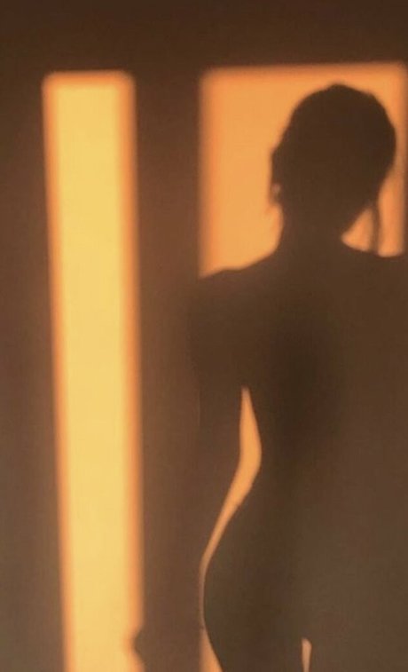 Faye Brookes perfekte top galerien