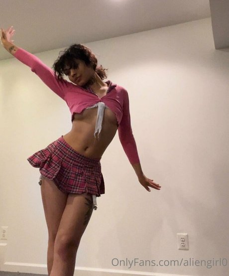 aliengirl0 nacktheit kostenlose galerien