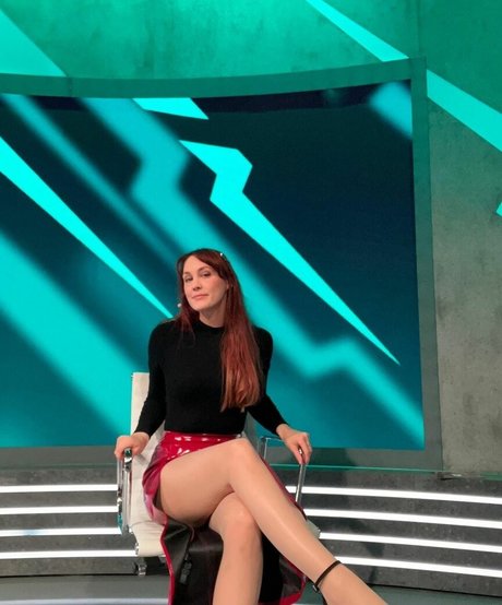 vollbusige ebenholz-onlyfans heiße nette bilder