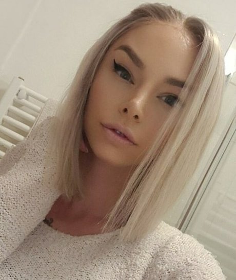 Tyra Kadney freie akt archiv