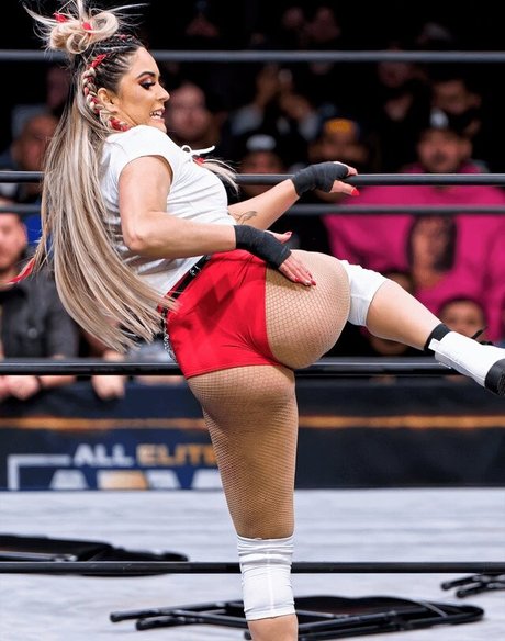 Tay Conti schauspielerin schöne fotos