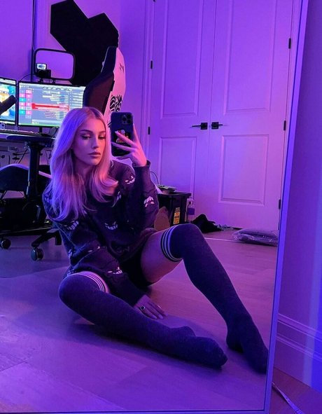 Emerome kunst nackten fotos