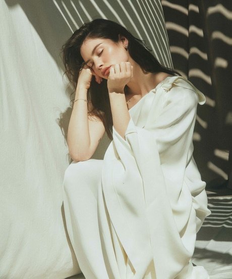 Gracie Abrams sexy nackten bilder