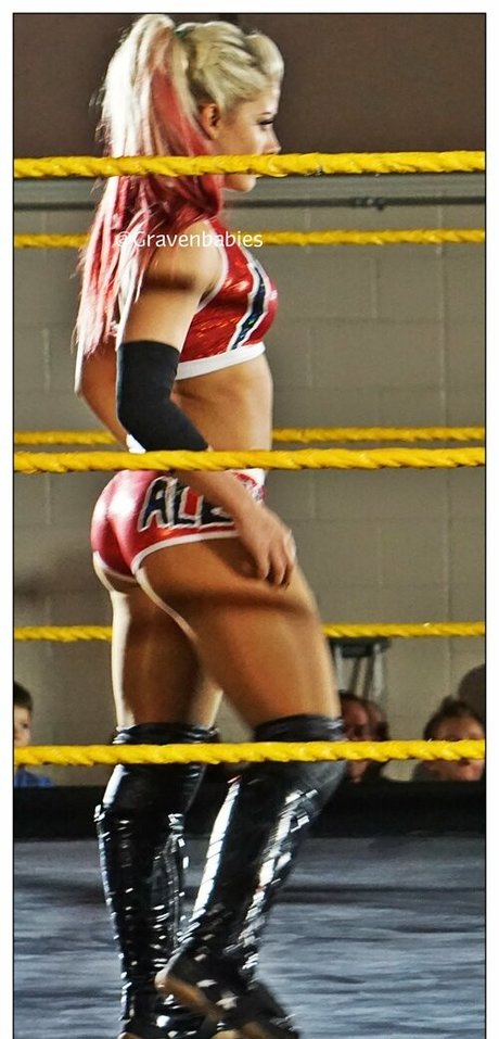 Alexa Bliss heiße schöne bilder