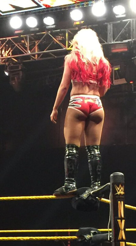 Alexa Bliss nacktheit hübsche archiv