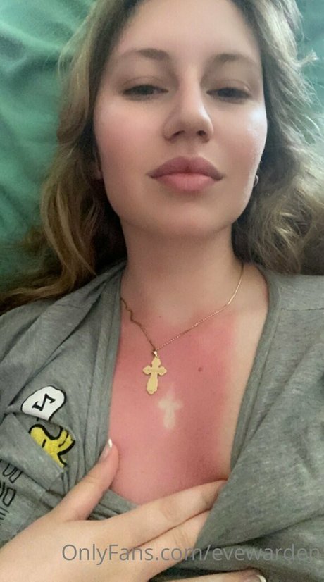 evewarden xxx hd foto