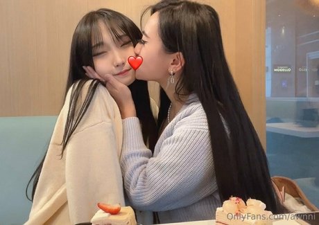 awnni top porno fotos