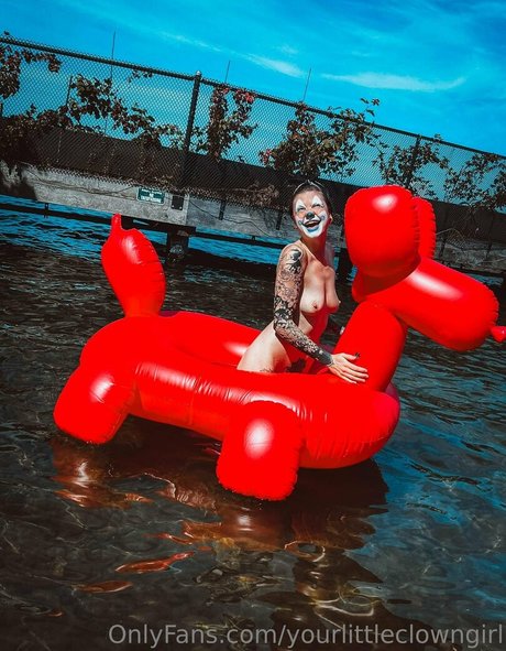yourlittleclowngirl erotische pornostar fotos