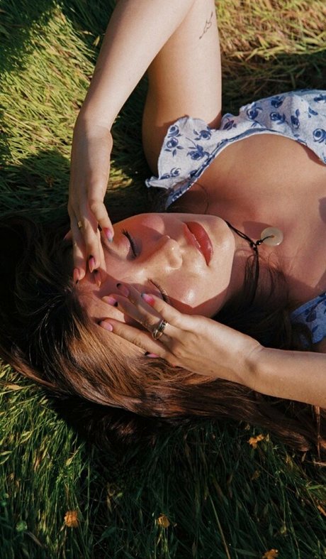 Genevieve Hannelius hübsche schöne archiv