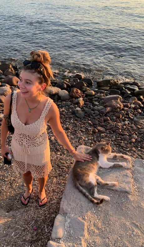 Genevieve Hannelius nacktheit kunst fotos