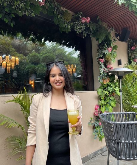 Aarushi Abrol hd porno galerie