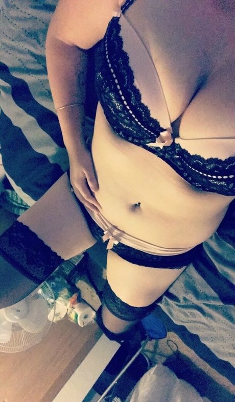 kurvige ebenholz-onlyfans kostenlose nackten bilder