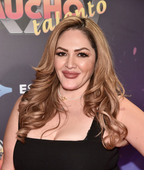 kurviges mädchen von nebenan nur fans hübsche nacktheit foto