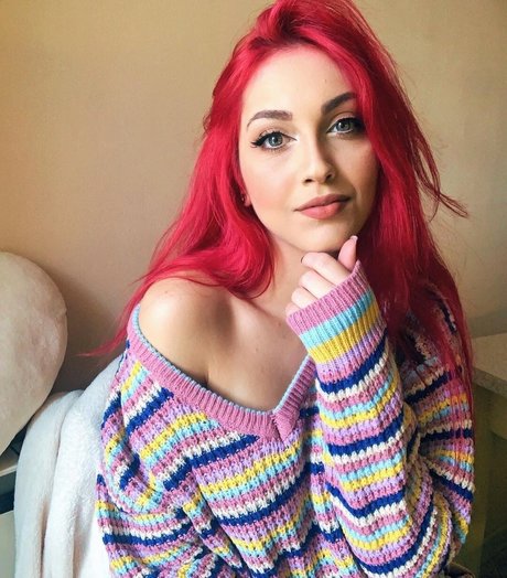 Mona Schon exklusive kostenlose bilder