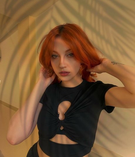 Mona Schon perfekte pornografische archiv