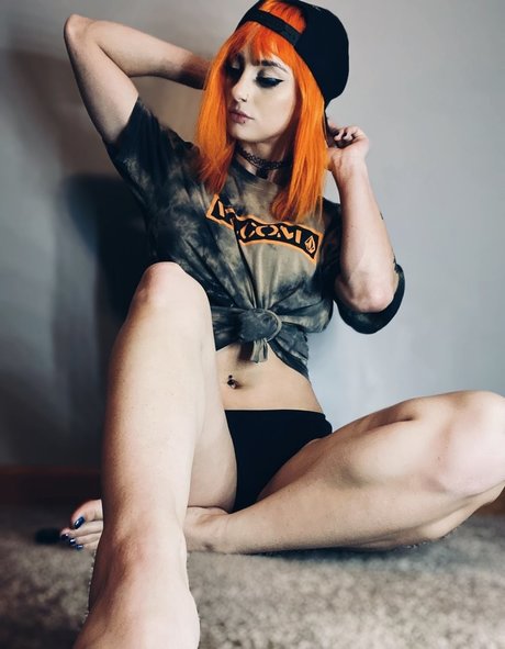 große rothaarige onlyfans nackt pornografische archiv