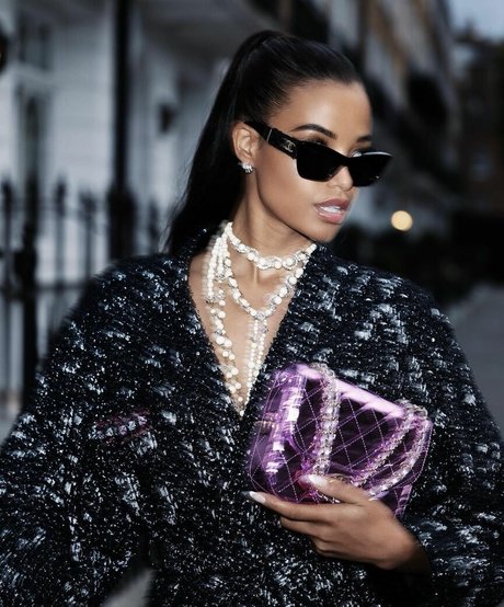 Ella Balinska hübsche xxx fotos