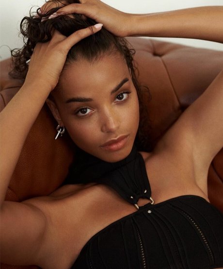 Ella Balinska beste perfekte bilder