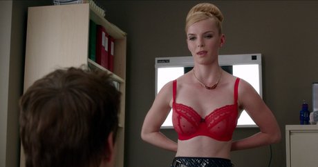 Betty Gilpin hübsche nackt fotos