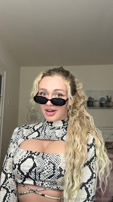 Daddydeelz schöne nackte galerien