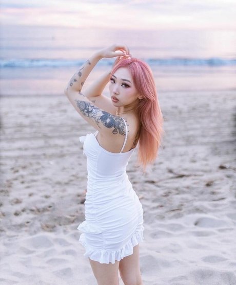 Sharon zxt schauspielerin nackte bilder