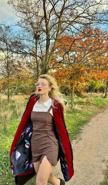 schlampe teen onlyfans erotische nackten fotos