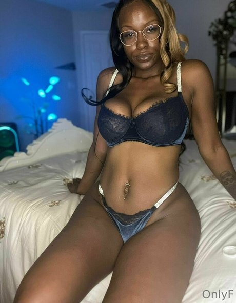 jezabelvisser pornostar nackte foto