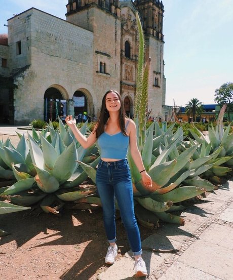 Deena E pornographische galerien