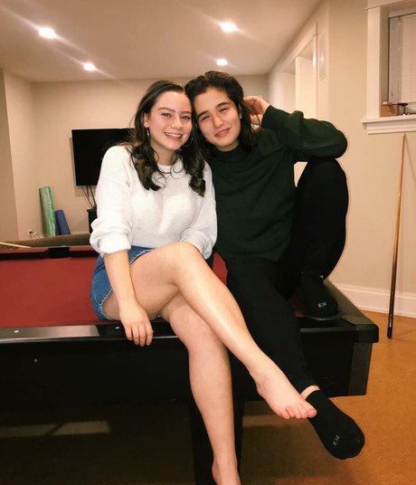 Deena E heiße pornostar galerien