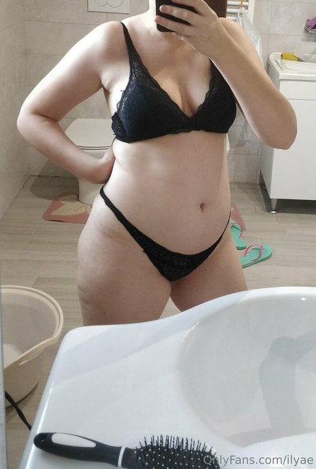 ilyae model pornographische foto