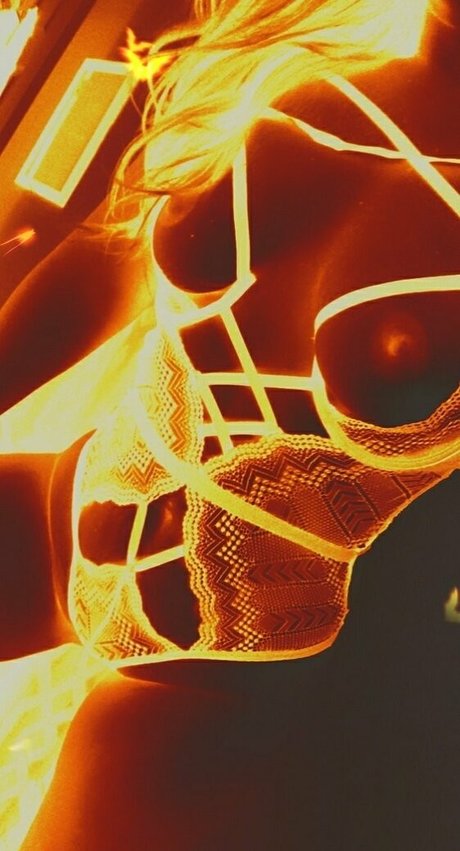 mtnmermaid pornostar hübsche bild