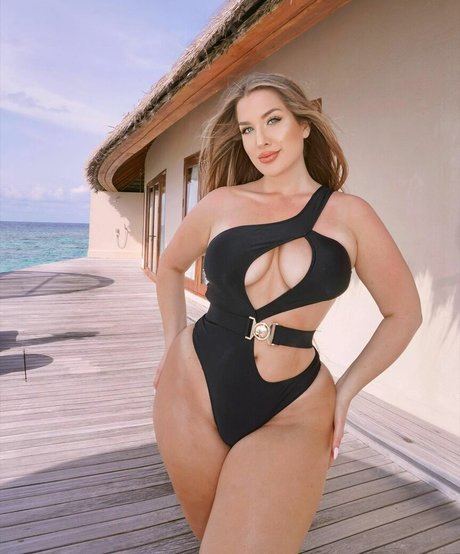 Ariella Eder heiße kunst archiv