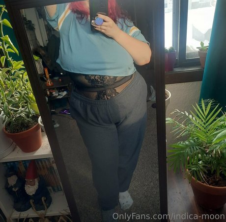 indica moon sexy nackt fotos